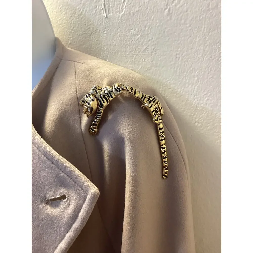 Vintage Jaguar Tiger Gold Enamel Shoulder Linked Flexible Rhinestone Brooch Rare